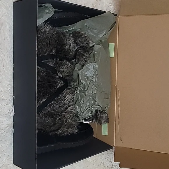 Eddie Bauer, Women's, Faux Fur, Leather, Squatch Boot Black Sz 9.5 Snow Winter - Picture 8 of 11